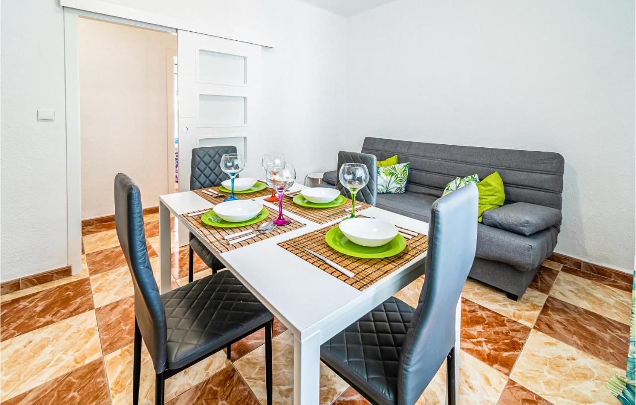 Beautiful Apartment In Cordoba With Kitchenette Exterior foto