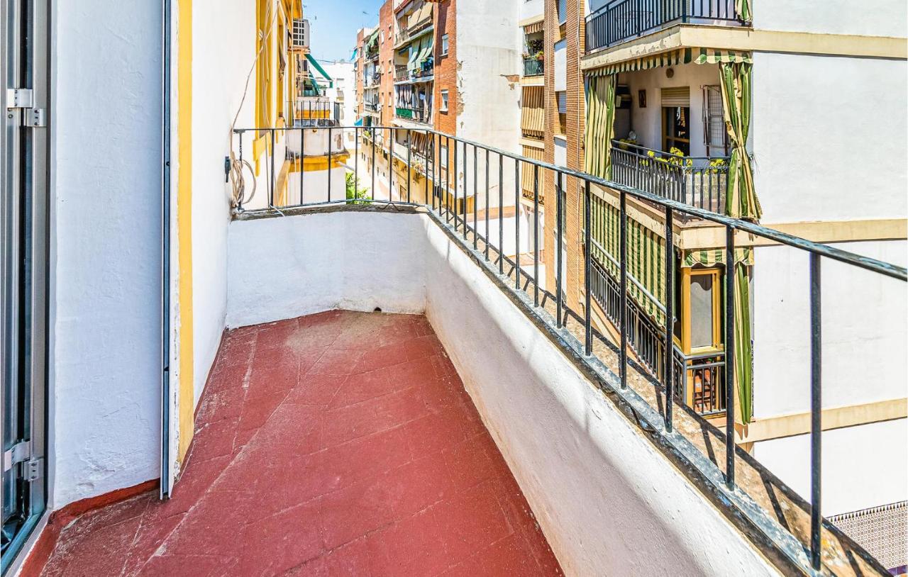 Beautiful Apartment In Cordoba With Kitchenette Exterior foto